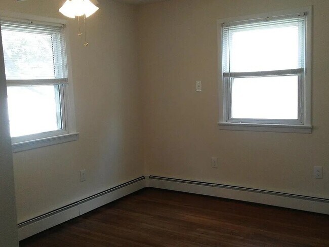 Building Photo - 8089 Beaver Creek Dr