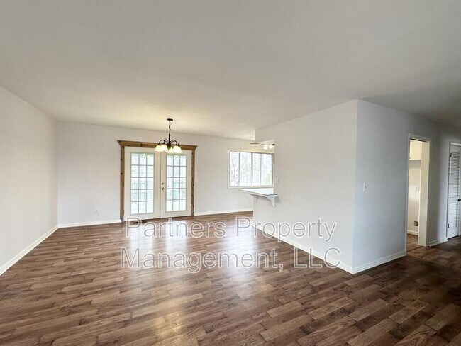 Building Photo - 14171 Wolf Dr