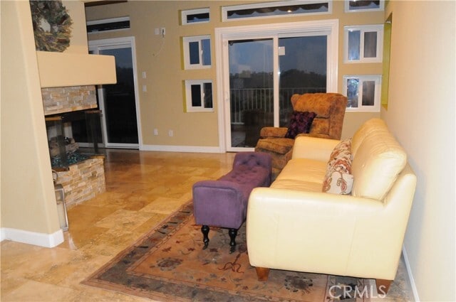 Building Photo - 703 Via Presa