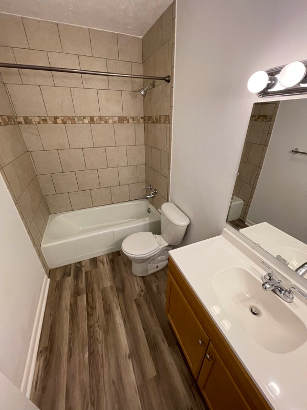 Building Photo - 5 Hapgood Hill