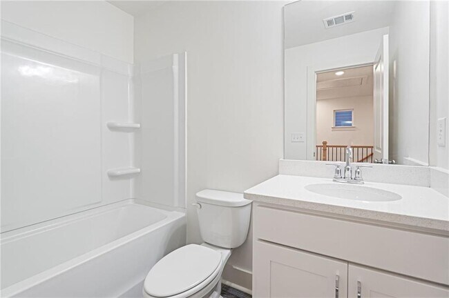 Building Photo - 5820 Calle Vis Dr