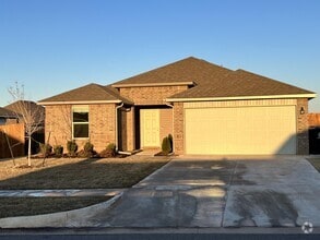Building Photo - 2412 Sunshine Ln
