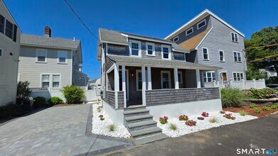 Building Photo - 47 Cosey Beach Ave