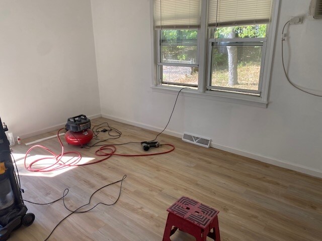 Building Photo - 18 Reihl St