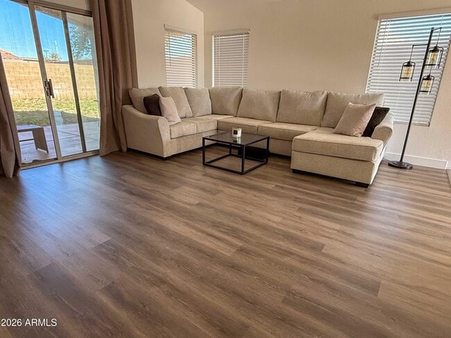 Building Photo - 6906 W Phelps Rd