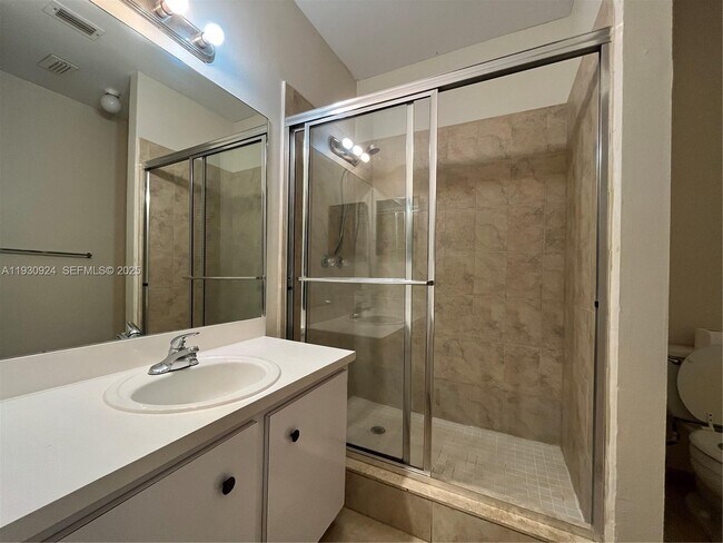 Building Photo - 671 Cypress Lake Blvd