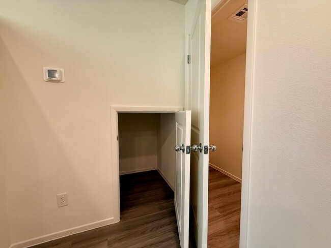 Building Photo - Brand-New Townhome for Rent in the Highly ...