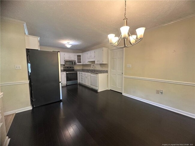 Building Photo - 5553 Hartfield Ct