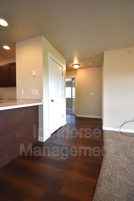 Building Photo - 2226 Baxter Ln
