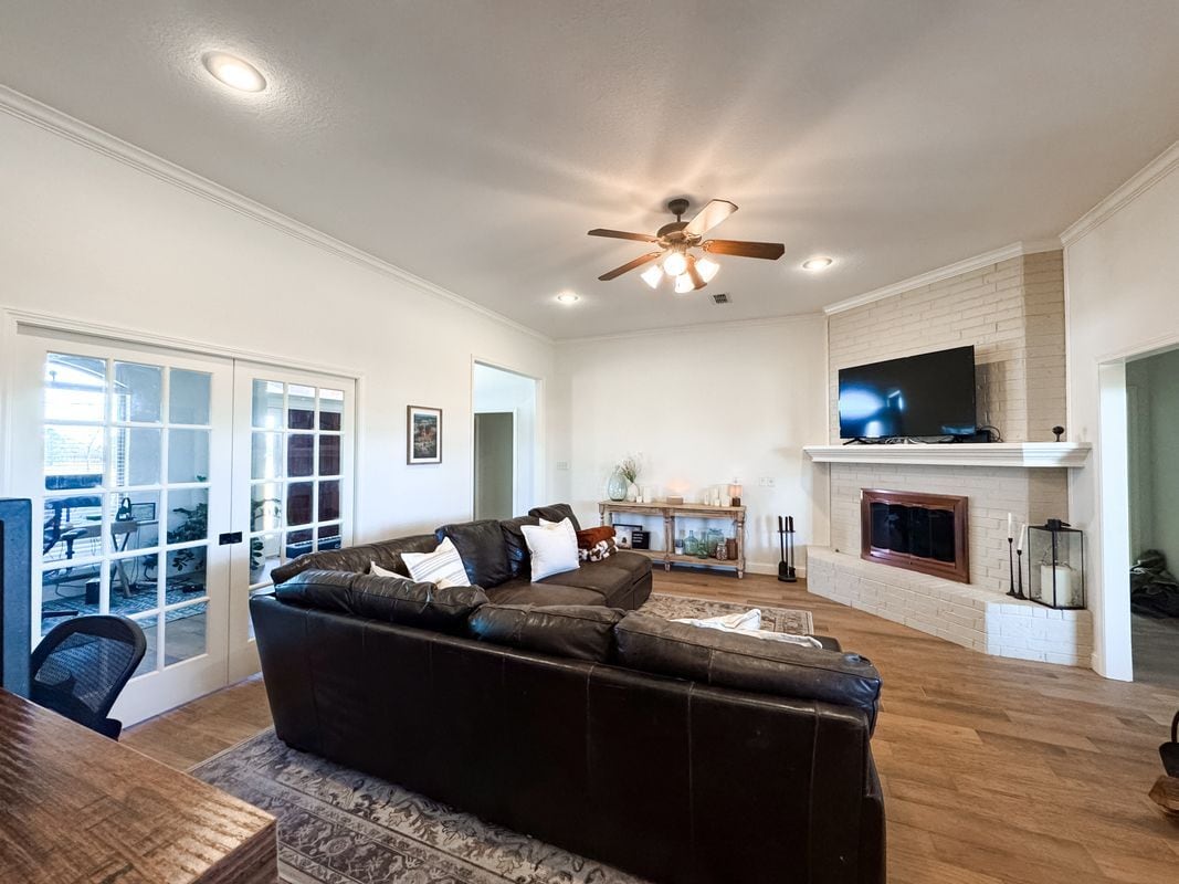 Building Photo - 9000 Lundy Ln