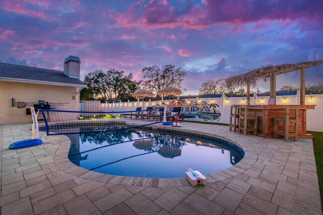 Building Photo - 9414 Laura Anne Dr