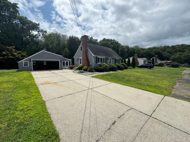 Building Photo - 89 Florida Dr