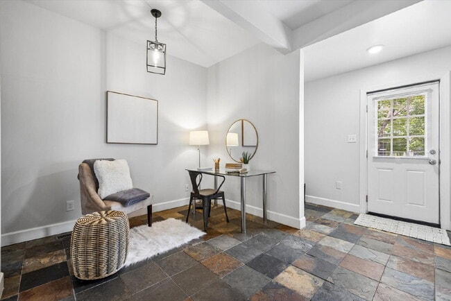 Building Photo - 3BR/2BA Wonderfully Updated Single Family Home---JUST GORGEOUS!  GAS, ELECTRIC, WATER, SEWER and ...