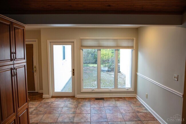 Building Photo - 8593 Concord Hills Cir