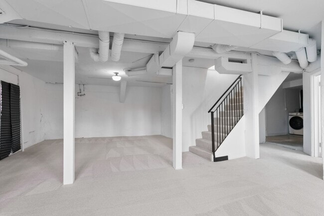 Building Photo - 4Bd/1.75Ba Seattle House