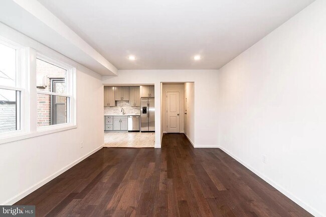 Primary Photo - 2720 7th St NE