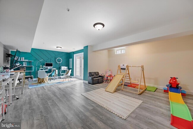 Building Photo - 17304 Summerwood Ln