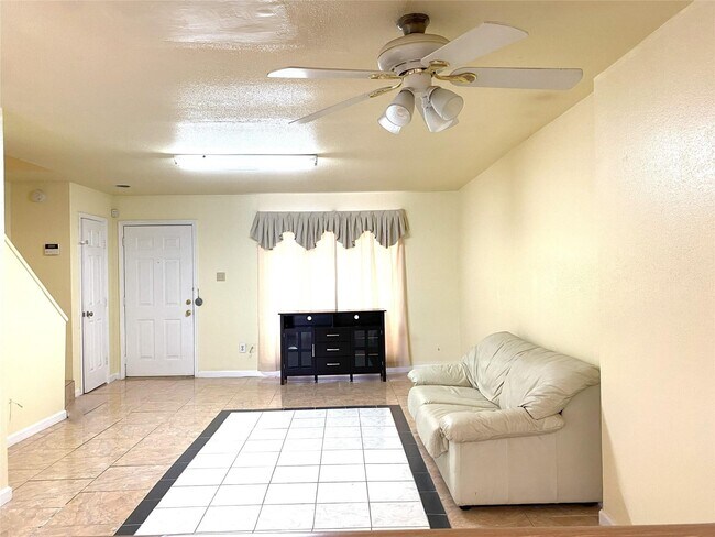 Building Photo - 7831 Fuqua St