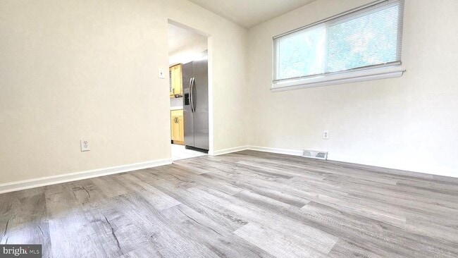 Building Photo - 356 Mockingbird Ave