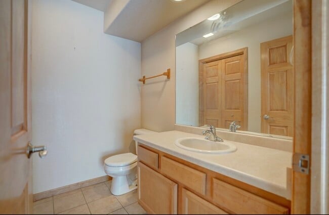 Building Photo - 2904 Kentville Dr