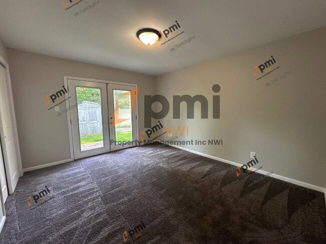 Building Photo - 5831 Creekview Ct W