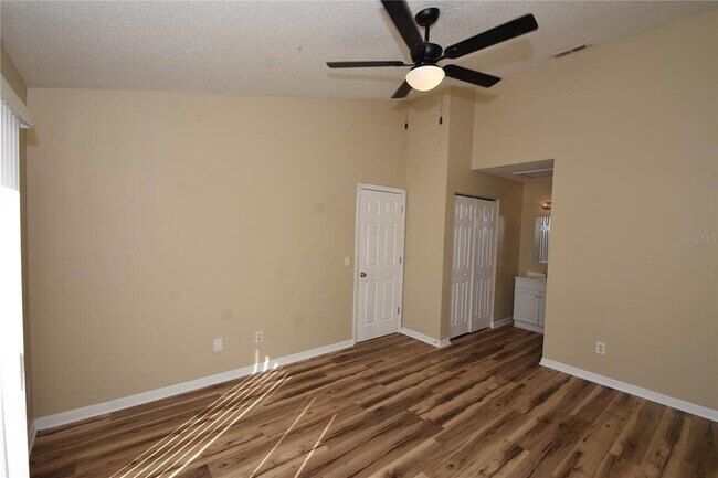 Building Photo - 27 Bunker View Dr