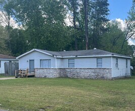 Building Photo - $1,195 - 3 Bedroom 1.5 Bathroom House In Jacksonville