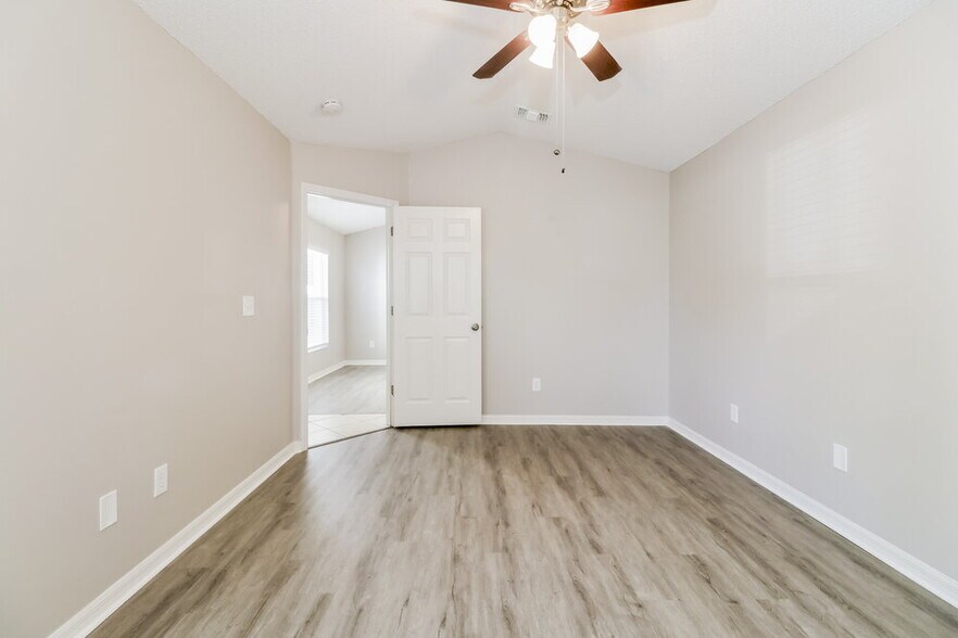 Building Photo - 22501 Crows Nest Ct