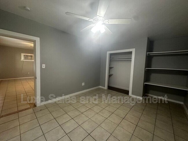 Building Photo - 1134 NW 49th St