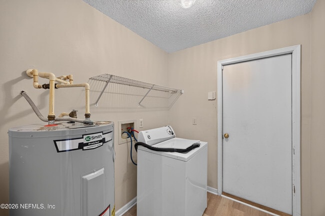 Building Photo - 6646 Shiloh Creek Dr