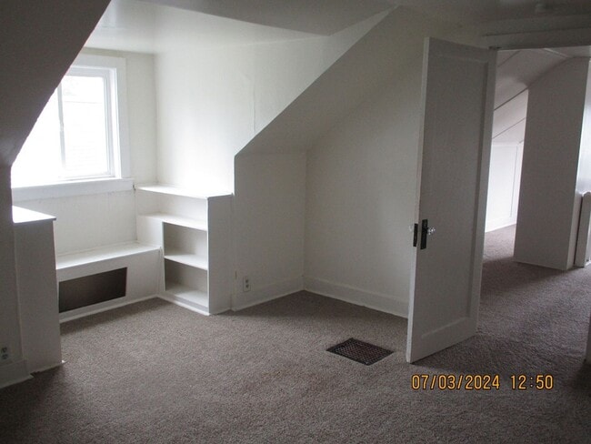 Building Photo - 256 Chenault Ave