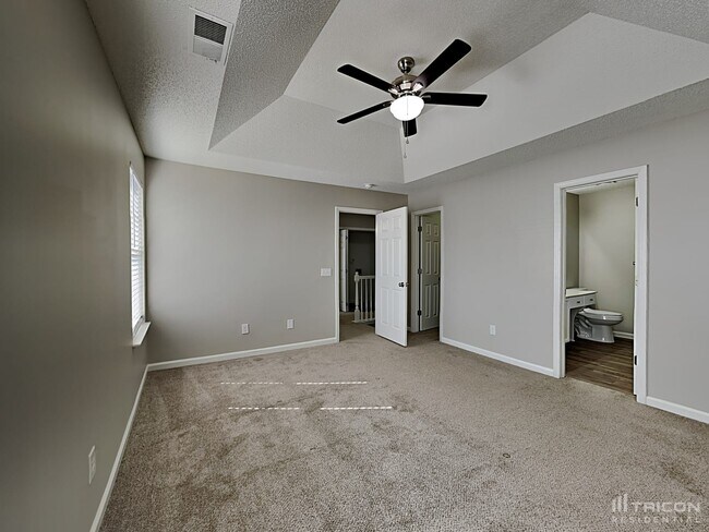 Building Photo - 124 Redstone Ln