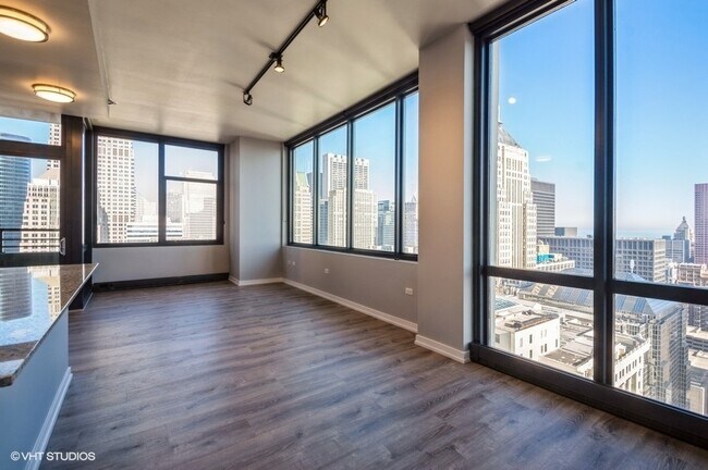 Building Photo - 235 W Van Buren St