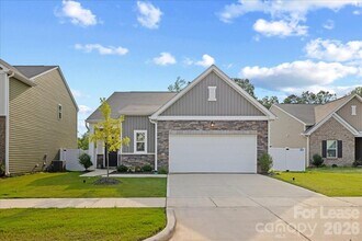 Building Photo - 144 Babbling Brk Dr
