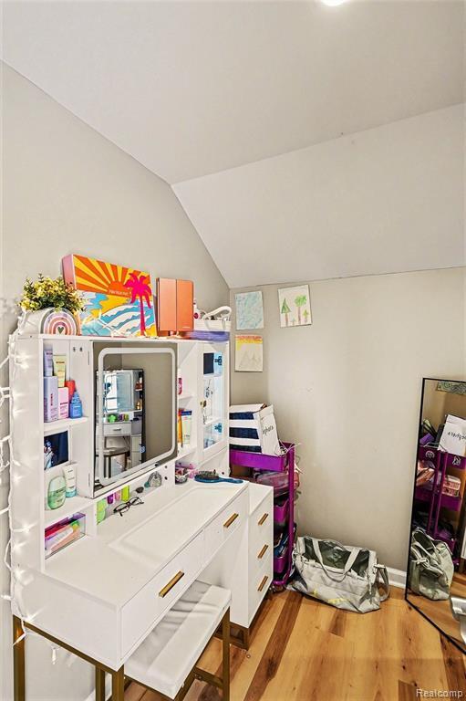 Building Photo - 532 E Broad St