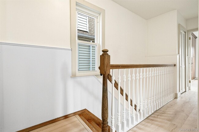 Building Photo - 93-01 71st Ave