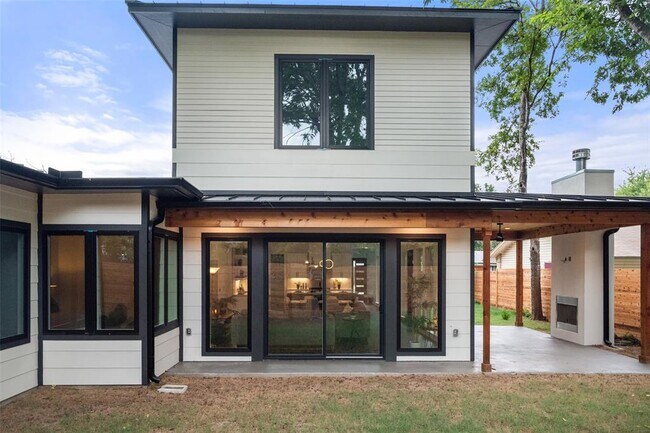 Building Photo - 6304 Middleham Pl