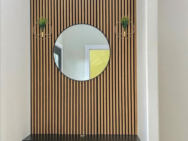 Building Photo - 4429 Sterling St