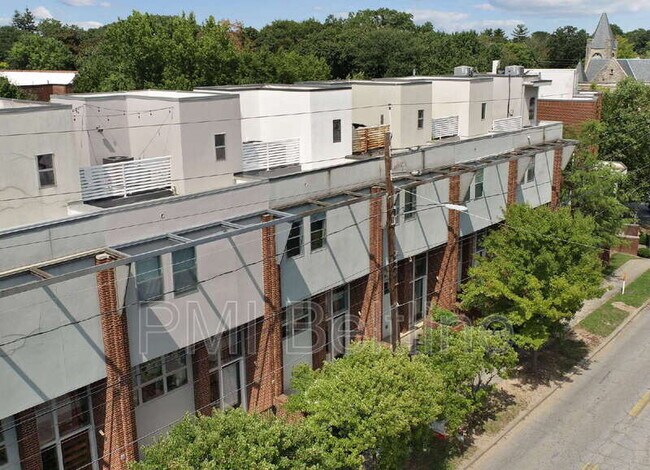 Building Photo - 988 DeKalb Ave NE