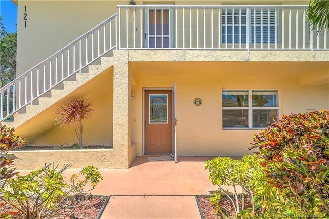 Building Photo - 2950 SE Ocean Blvd