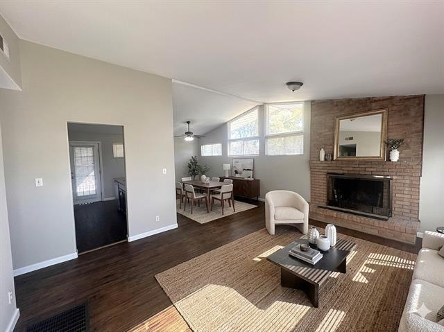 Building Photo - 149 Hedgerow Ln