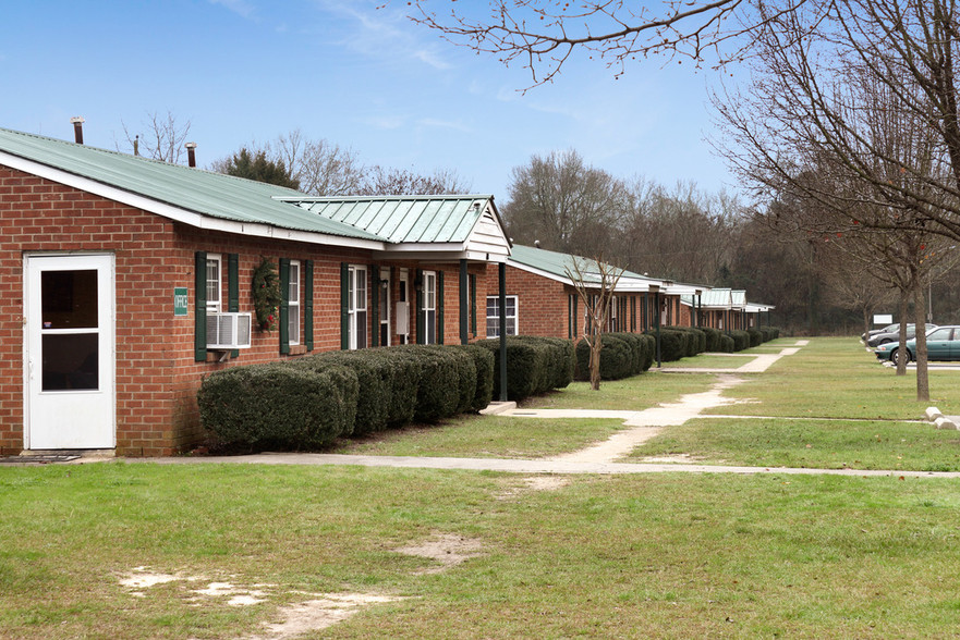 Building Photo - Laurel Apartments