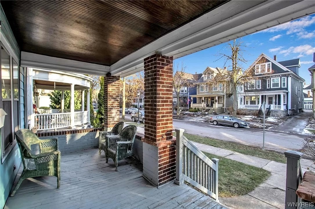 Building Photo - 175 Saint James Pl