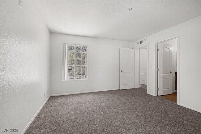 Building Photo - 2100 Jetty Rock Dr