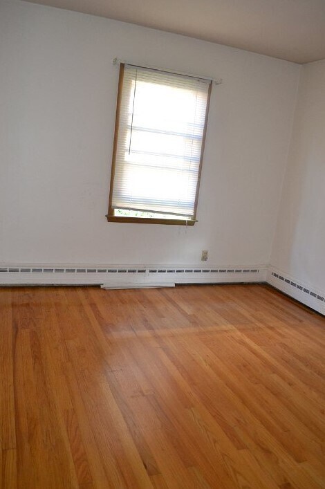 Building Photo - 1126 Vilas Ave