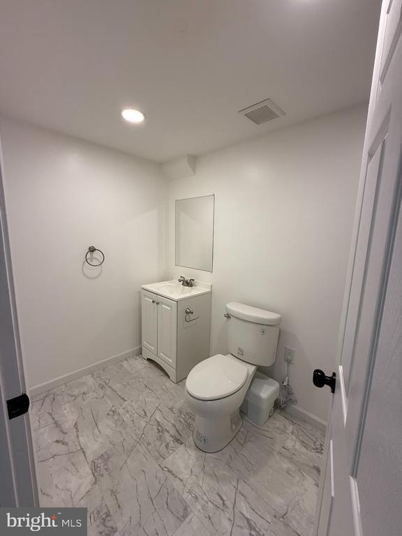 Building Photo - 8787 Hickory Hill