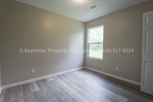 Building Photo - Beautiful Newly Built 3 Bedroom House! Available for Immediate Move in!