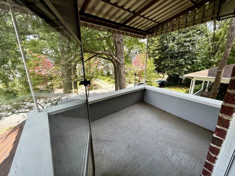 Balcony - 809 Rankin Pl