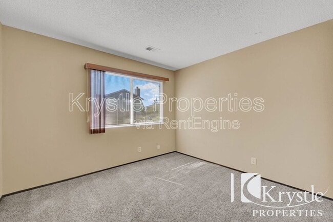Building Photo - 2261 Clearview Cir