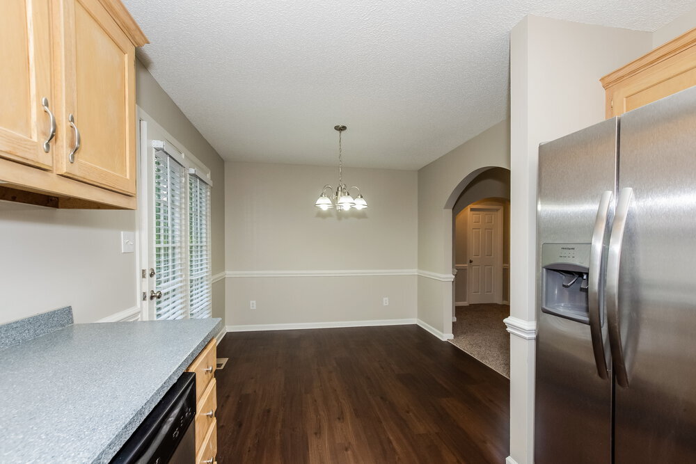 Building Photo - 544 Basswood Way